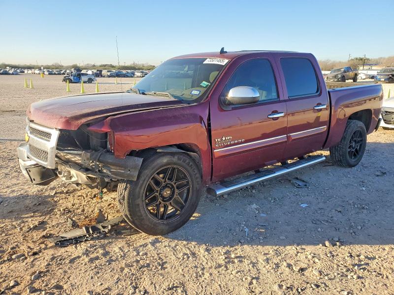 CHEVROLET SILVERADO 2013 with VIN 3GCPCSE01DG145060 - Photo from auction