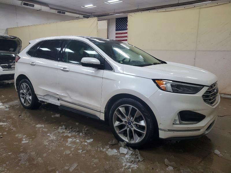 Photo 4 from auction – 2019 FORD EDGE TITAN with VIN 2FMPK4K95KBB83159