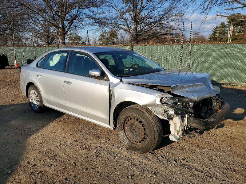 Photo 4 from auction – 2014 VOLKSWAGEN PASSAT with VIN 1VWAP7A33EC014611