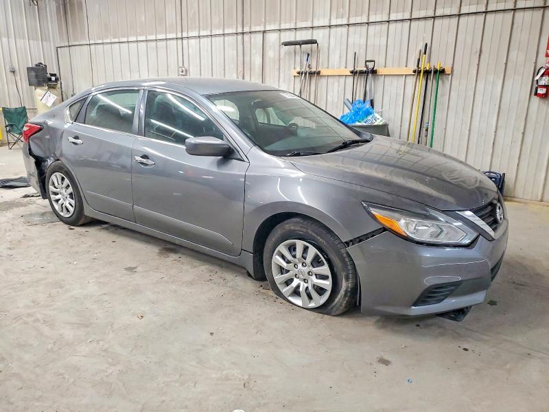 Photo 4 from auction – 2016 NISSAN ALTIMA 2.5 with VIN 1N4AL3AP4GC121444