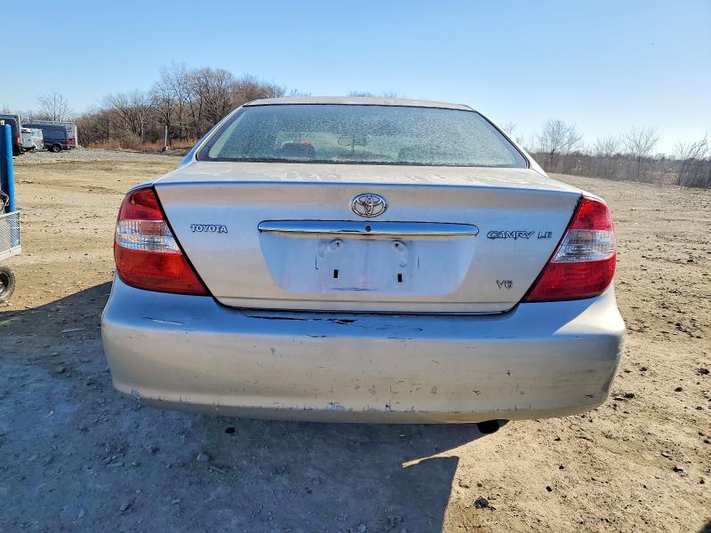 Photo 6 from auction – 2004 TOYOTA CAMRY LE with VIN 4T1BF30K44U583631