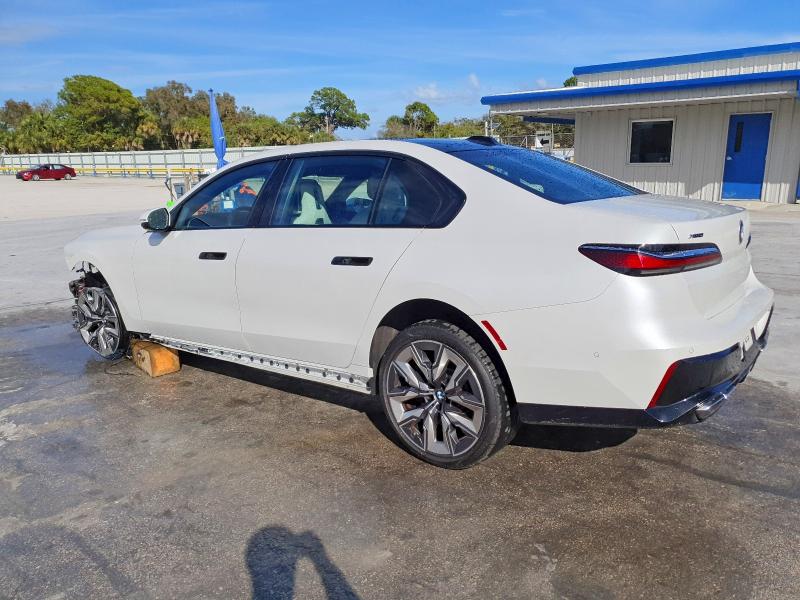 Photo 2 from auction – 2023 BMW 760 XI with VIN WBA33EJ07PCM12311