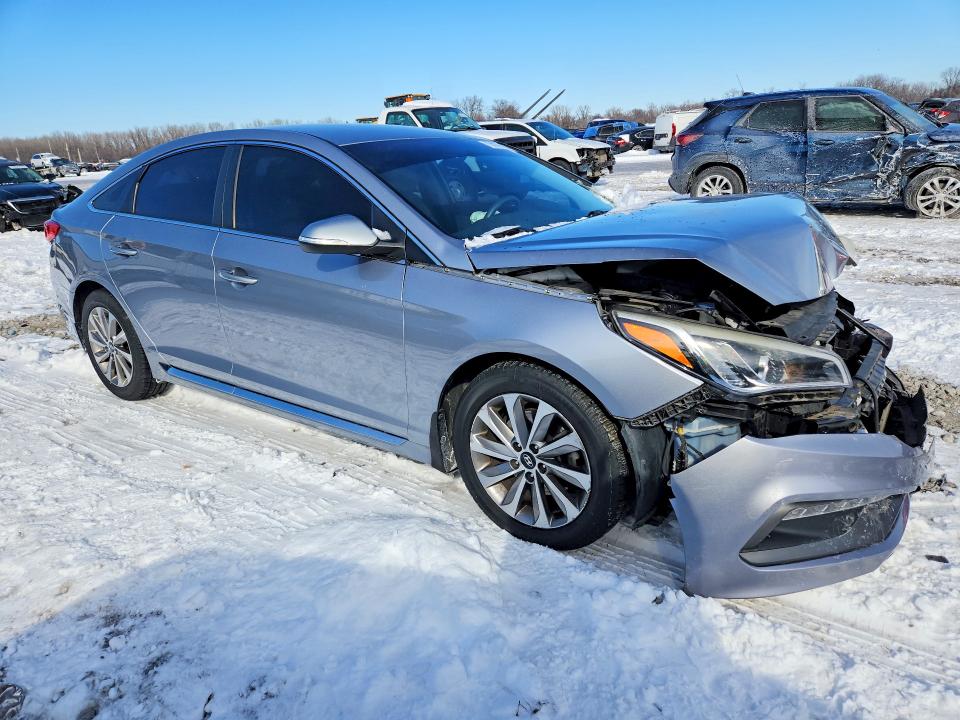 Photo 4 from auction – 2015 HYUNDAI SONATA SPO with VIN 5NPE34AF8FH222787