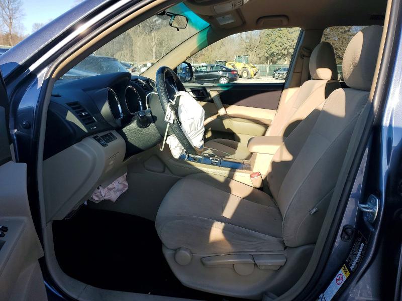 Photo 7 from auction – 2012 TOYOTA HIGHLANDER with VIN 5TDBK3EH9CS174069