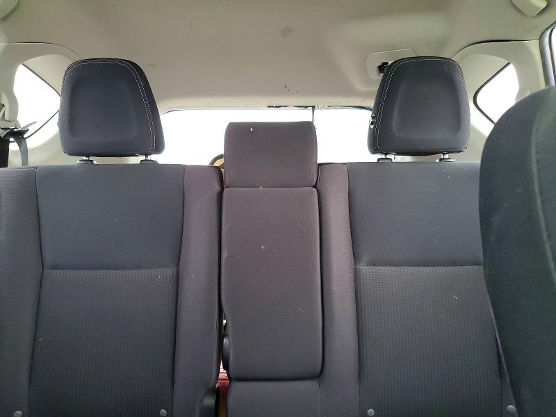 Photo 10 from auction – 2015 TOYOTA RAV4 XLE with VIN JTMRFREV8FJ038366