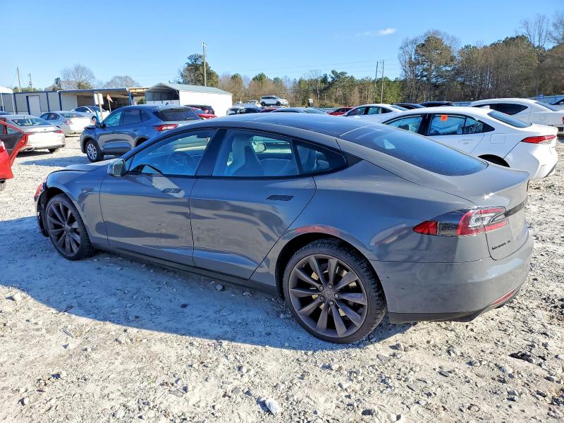 Photo 2 from auction – 2015 TESLA MODEL S 85 with VIN 5YJSA1H24FF084352