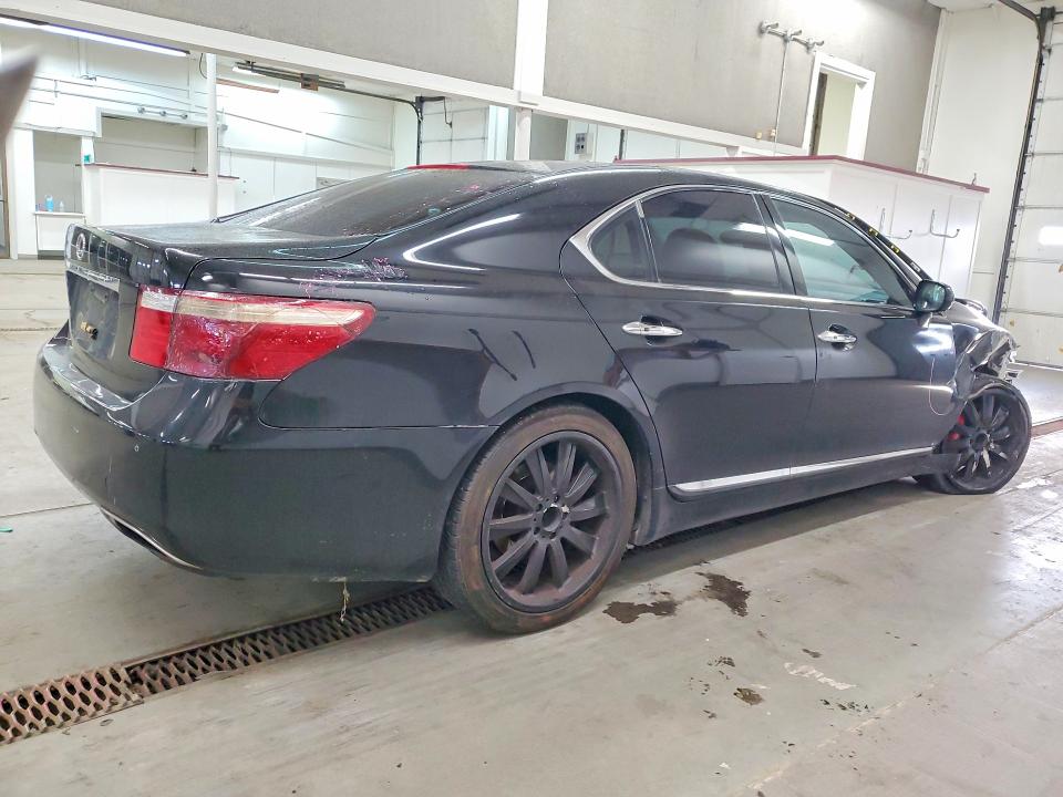 Photo 3 from auction – 2007 LEXUS LS 460 with VIN JTHBL46F375016742