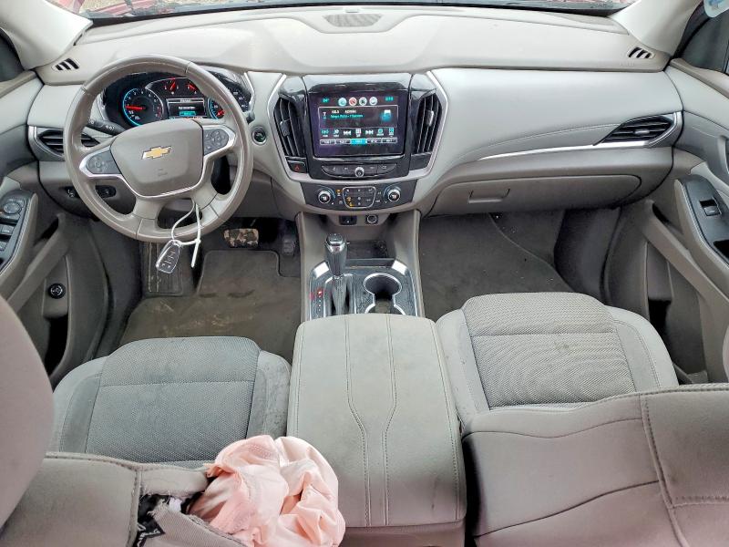 Photo 8 from auction – 2019 CHEVROLET TRAVERSE with VIN 1GNERGKW8KJ298629