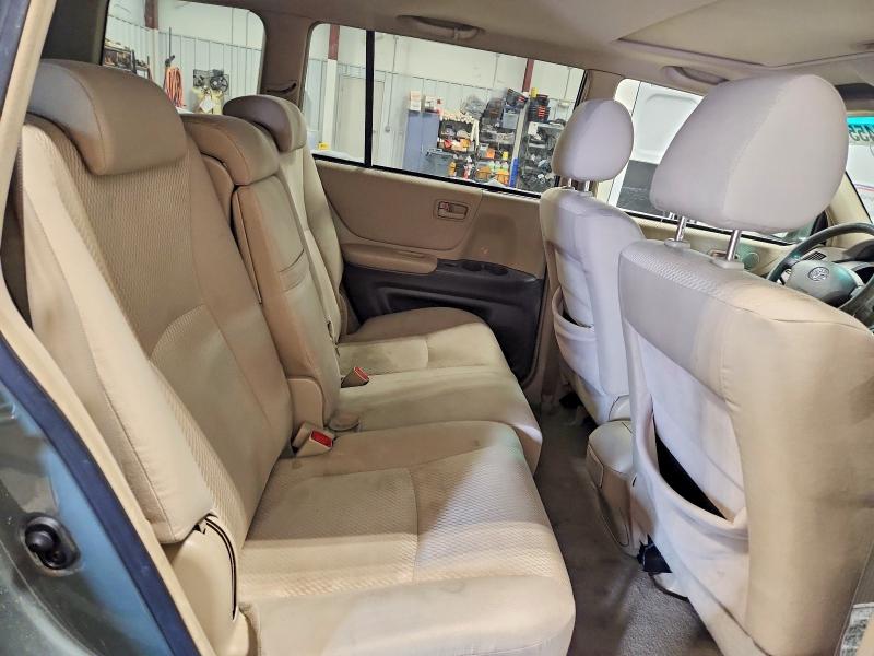 Photo 11 from auction – 2004 TOYOTA HIGHLANDER with VIN JTEEP21A740025970