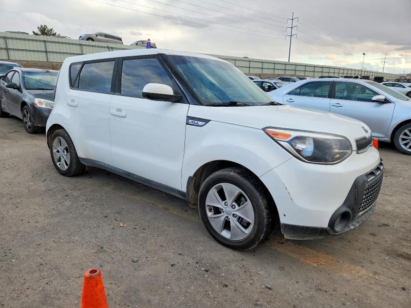 Photo 4 from auction – 2016 KIA SOUL with VIN KNDJN2A2XG7328173
