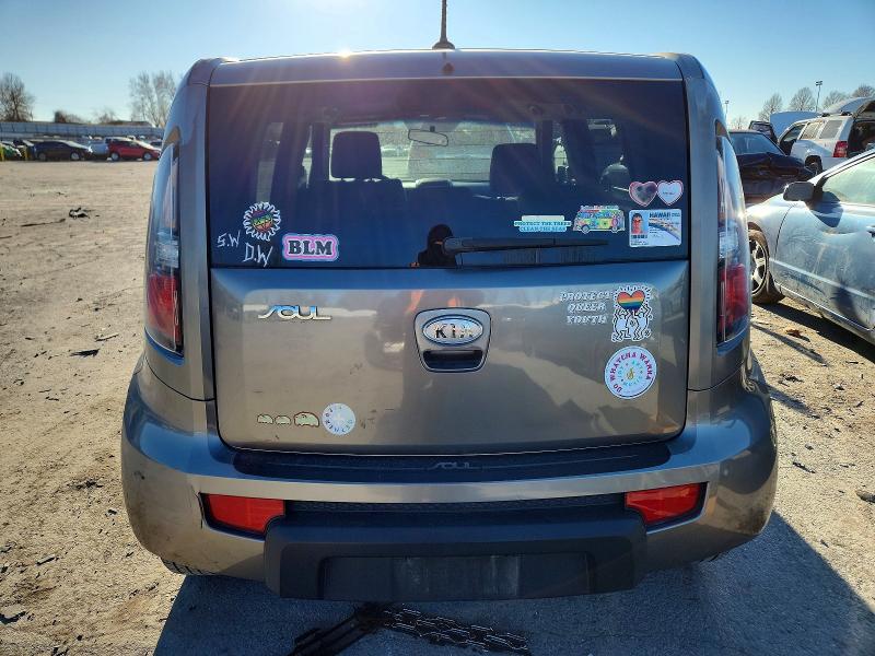 Photo 6 from auction – 2010 KIA SOUL + with VIN KNDJT2A23A7105454