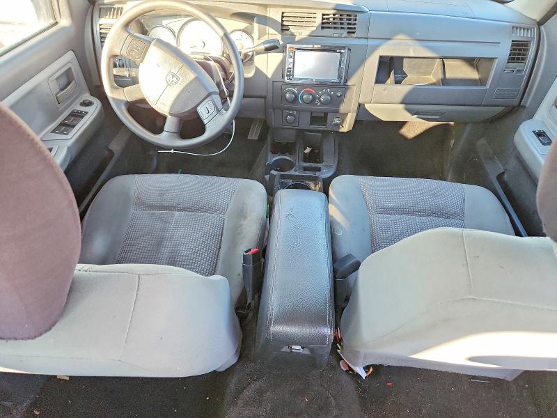 Photo 8 from auction – 2011 DODGE DAKOTA SLT with VIN 1D7RW3GK2BS512001