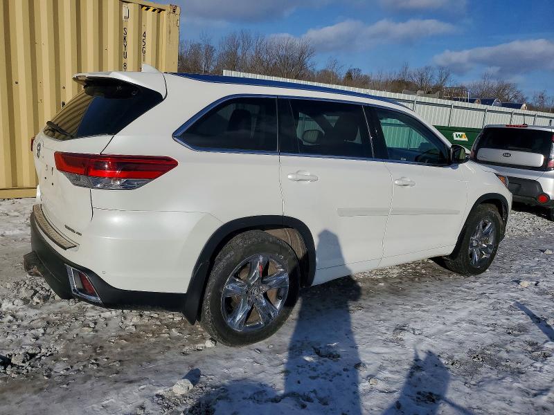 Фото 3 с аукциона – 2018 TOYOTA HIGHLANDER с VIN 5TDDZRFHXJS867462