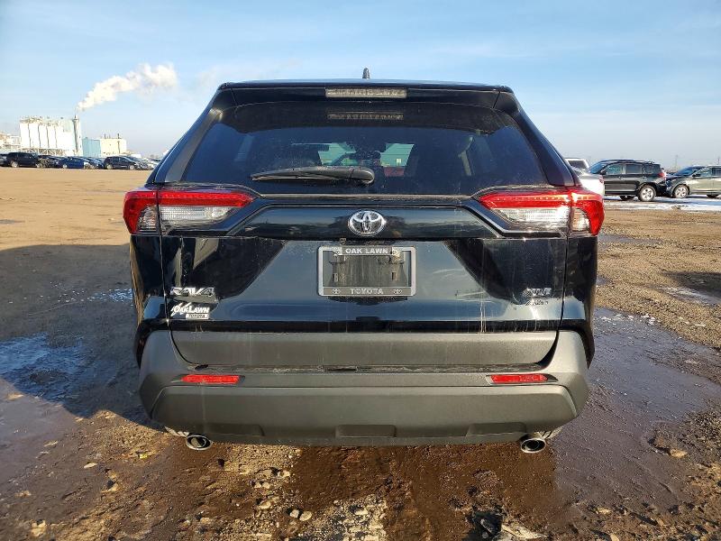 Photo 6 from auction – 2019 TOYOTA RAV4 XLE with VIN JTMP1RFV3KD035968