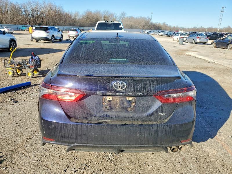 Photo 6 from auction – 2022 TOYOTA CAMRY SE with VIN 4T1T11AK5NU714573
