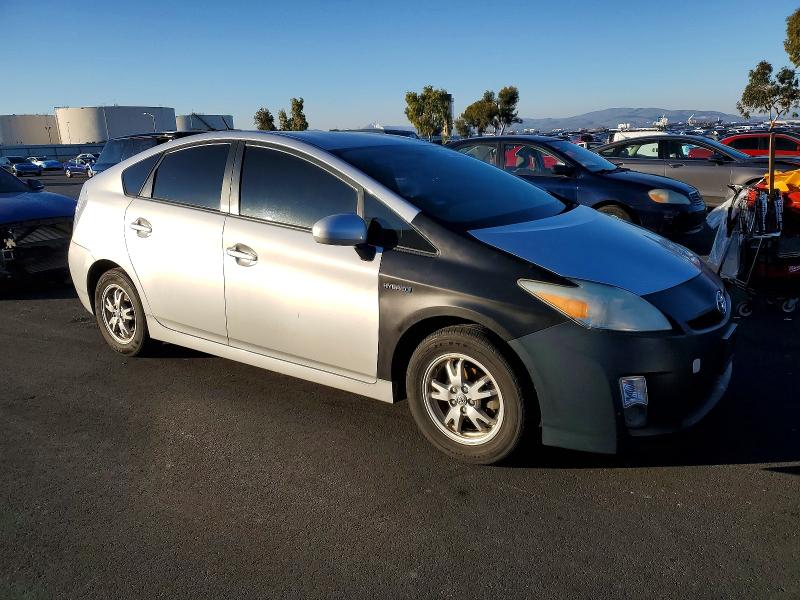 Photo 4 from auction – 2011 TOYOTA PRIUS with VIN JTDKN3DU5B5317559