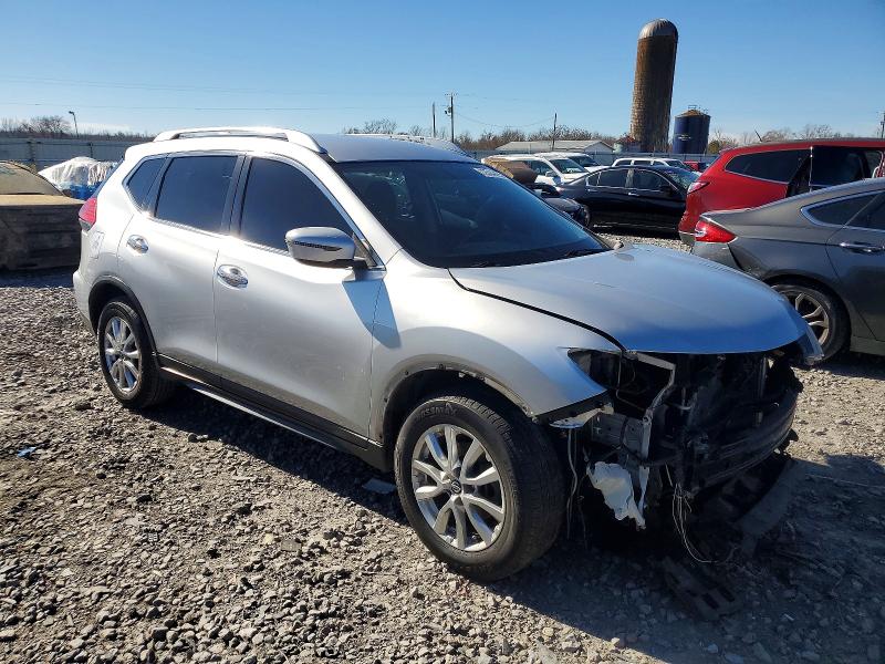 Photo 4 from auction – 2017 NISSAN ROGUE S with VIN KNMAT2MT0HP511531