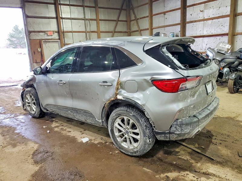 Photo 2 from auction – 2022 FORD ESCAPE with VIN 1FMCU9G65NUB23501