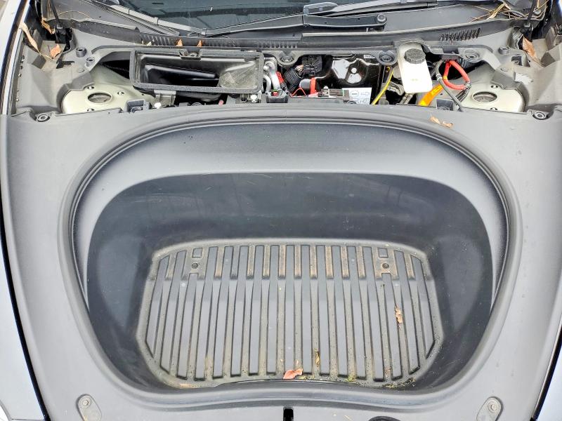 Photo 11 from auction – 2025 TESLA MODEL 3 with VIN 5YJ3E1EA5SF004779