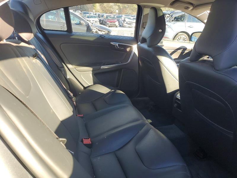 Photo 10 from auction – 2018 VOLVO S60 INSCRI with VIN LYV402TK4JB173079
