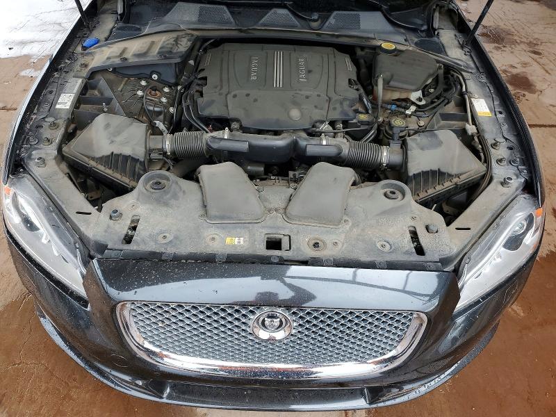 Photo 11 from auction – 2013 JAGUAR XJL PORTFO with VIN SAJWJ2GDXD8V54263