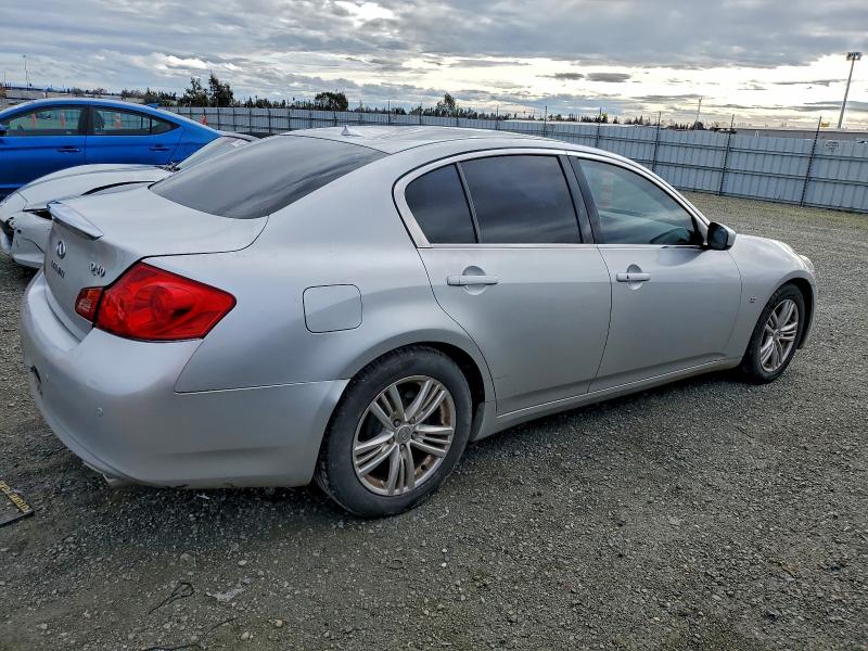 Photo 3 from auction – 2015 INFINITI Q40 with VIN JN1CV6AP1FM580943