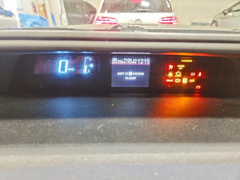 Photo 9 from auction – 2015 TOYOTA PRIUS C with VIN JTDKDTB30F1586532
