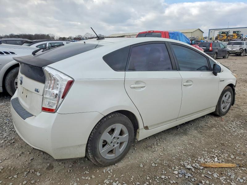 Photo 3 from auction – 2011 TOYOTA PRIUS with VIN JTDKN3DU6B5337187