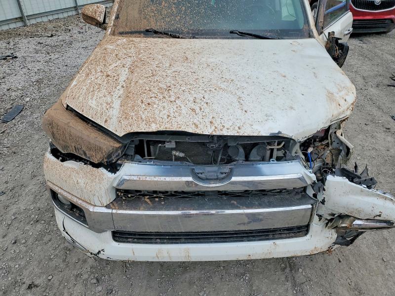 Photo 12 from auction – 2017 TOYOTA 4RUNNER SR with VIN JTEBU5JRXH5451745