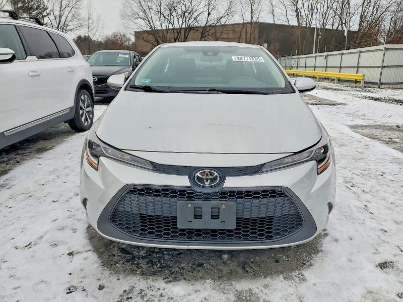 Photo 5 from auction – 2022 TOYOTA COROLLA LE with VIN 5YFEPMAE5NP354550