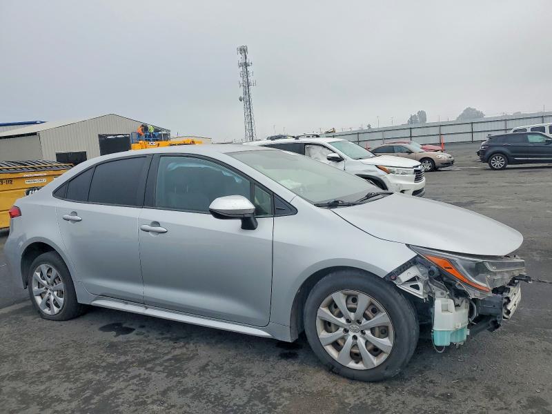 Photo 4 from auction – 2020 TOYOTA COROLLA LE with VIN JTDEPRAE7LJ054264