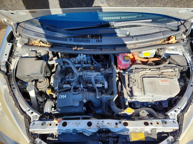 Photo 12 from auction – 2012 TOYOTA PRIUS C with VIN JTDKDTB34C1517404