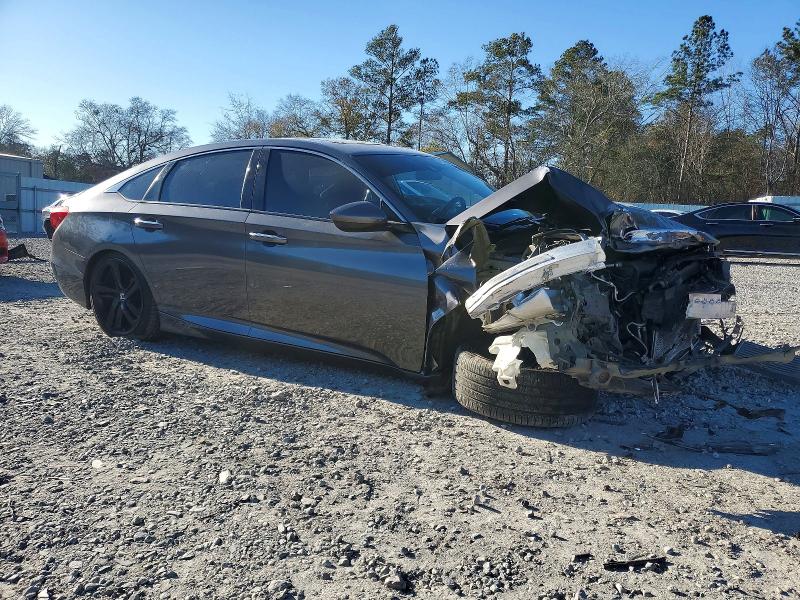 Photo 4 from auction – 2018 HONDA ACCORD with VIN 1HGCV2F31JA049331