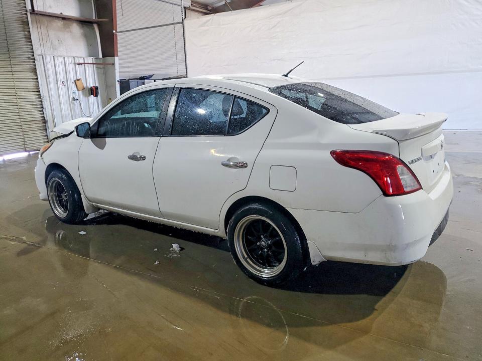 Photo 2 from auction – 2016 NISSAN VERSA with VIN 3N1CN7AP9GL872891