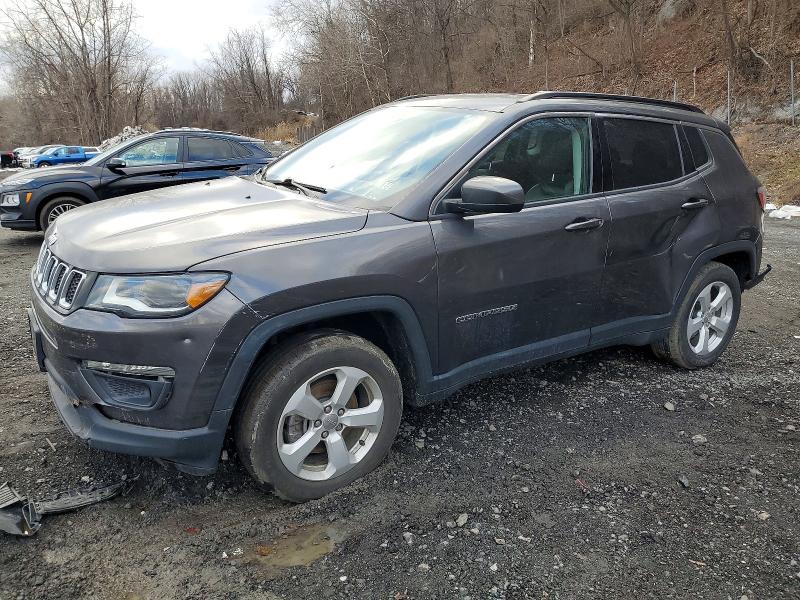 JEEP COMPASS LA 2018 with VIN 3C4NJDBB3JT270546 - Photo from auction