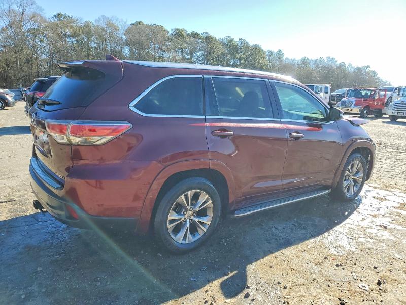 Photo 3 from auction – 2015 TOYOTA HIGHLANDER with VIN 5TDKKRFH4FS098184