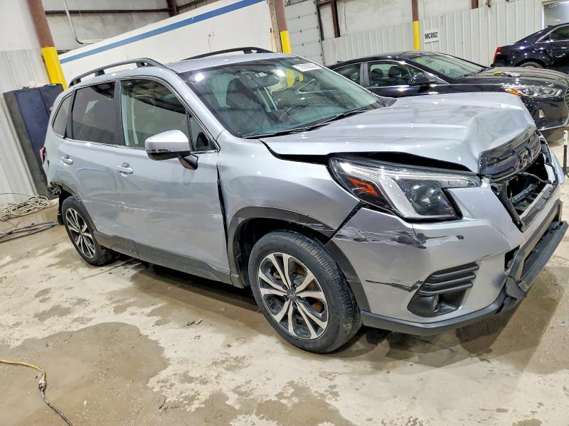Photo 4 from auction – 2023 SUBARU FORESTER L with VIN JF2SKANC2PH544668