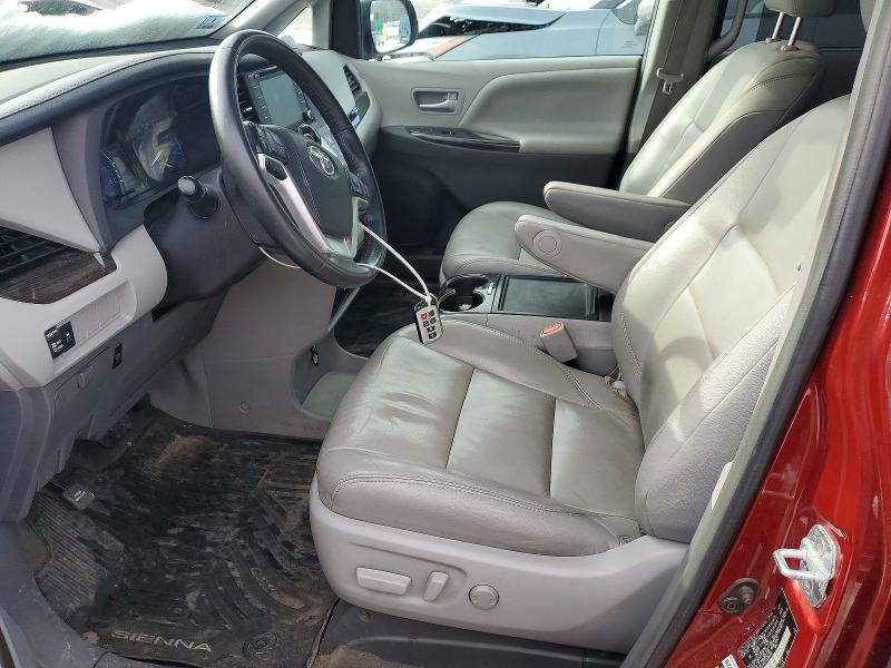 Photo 7 from auction – 2018 TOYOTA SIENNA XLE with VIN 5TDDZ3DC7JS194487