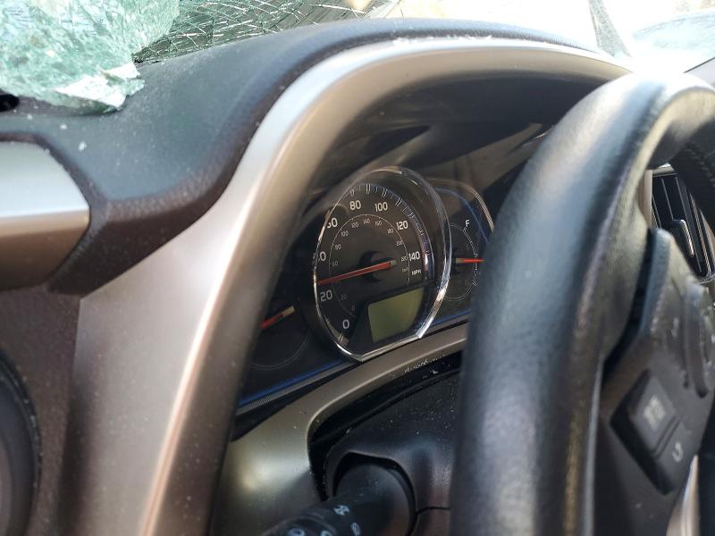 Photo 9 from auction – 2015 TOYOTA RAV4 LIMIT with VIN 2T3DFREV5FW328558