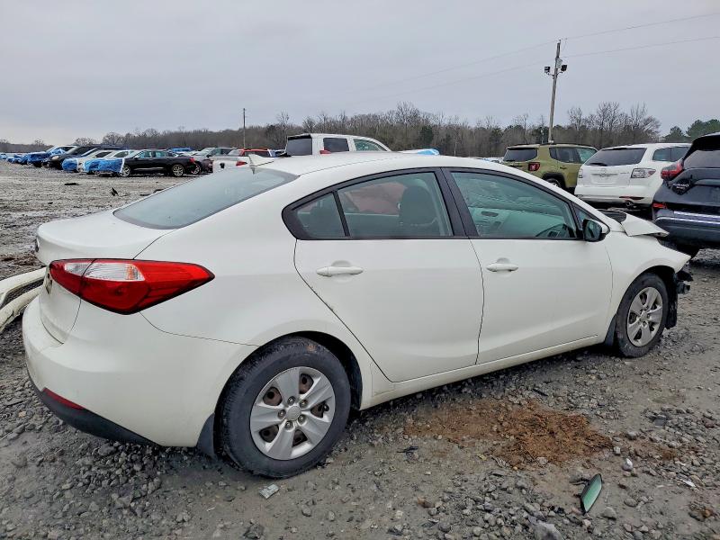 Photo 3 from auction – 2016 KIA FORTE with VIN KNAFK4A65G5459453