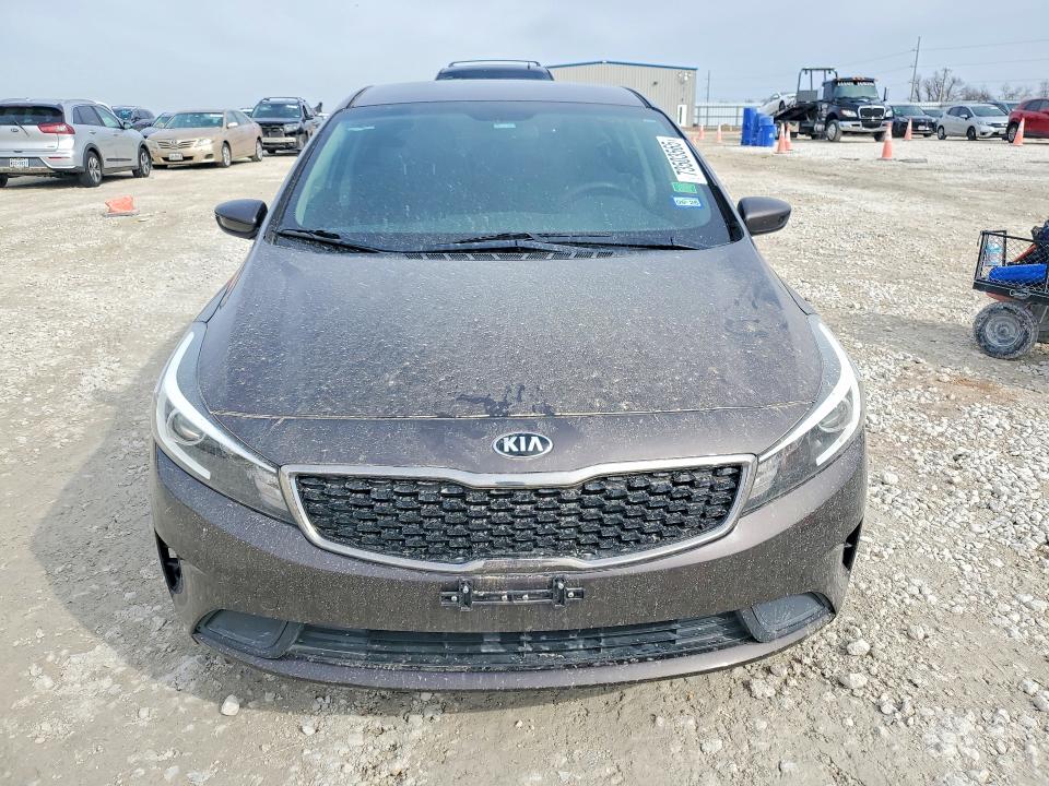 Photo 5 from auction – 2017 KIA FORTE LX with VIN 3KPFK4A78HE125001