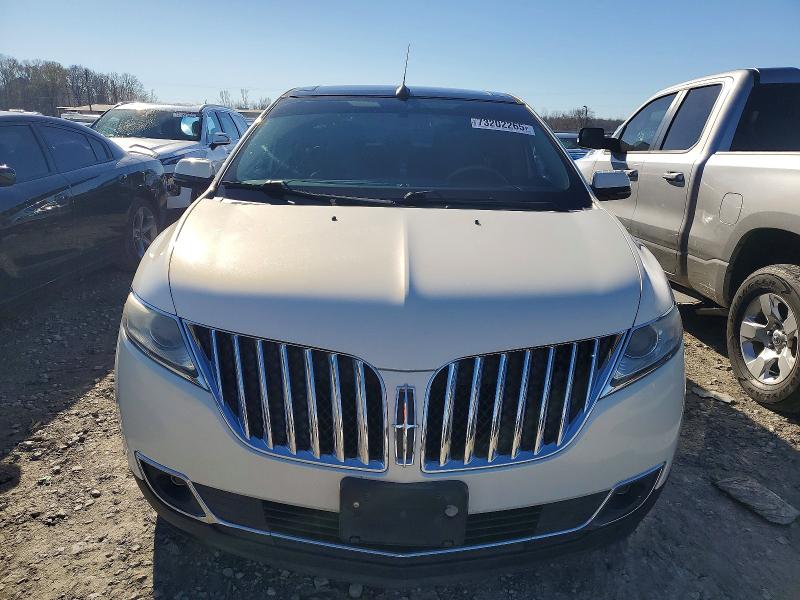 Photo 5 from auction – 2012 LINCOLN MKX with VIN 2LMDJ8JK4CBL08241