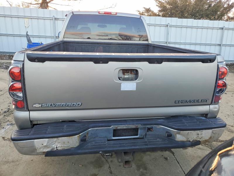 Photo 6 from auction – 2003 CHEVROLET SILVERADO with VIN 1GCEK19T03E234357