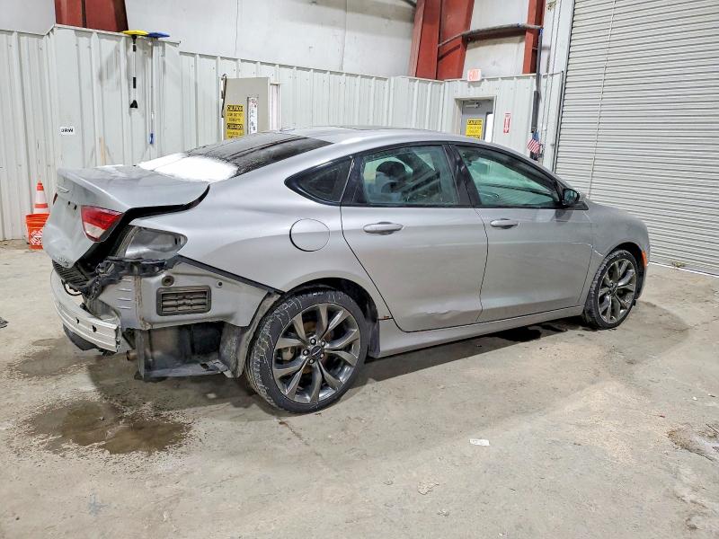 Photo 3 from auction – 2015 CHRYSLER 200 with VIN 1C3CCCBB4FN672695