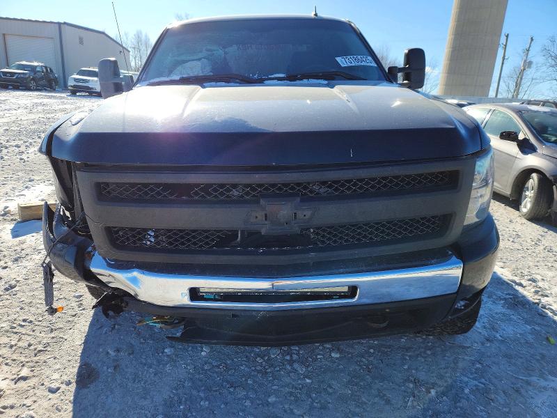 Photo 5 from auction – 2011 CHEVROLET SILVERADO with VIN 1GCRKSE39BZ177841