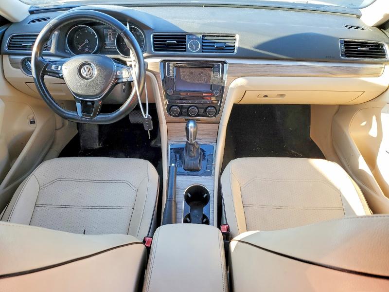 Photo 8 from auction – 2016 VOLKSWAGEN PASSAT SE with VIN 1VWBT7A30GC018019
