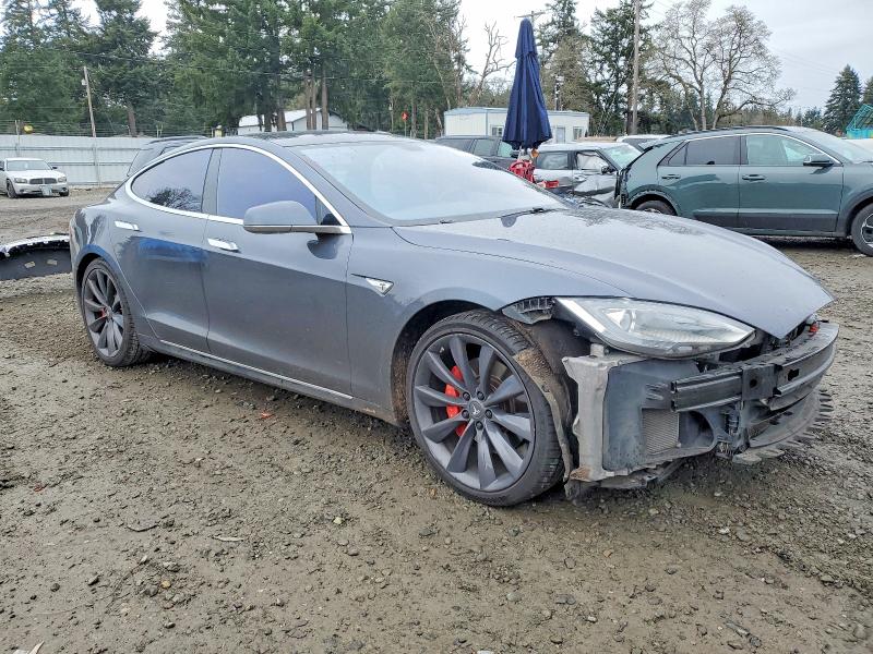 Photo 4 from auction – 2014 TESLA MODEL S with VIN 5YJSA1H14EFP53015