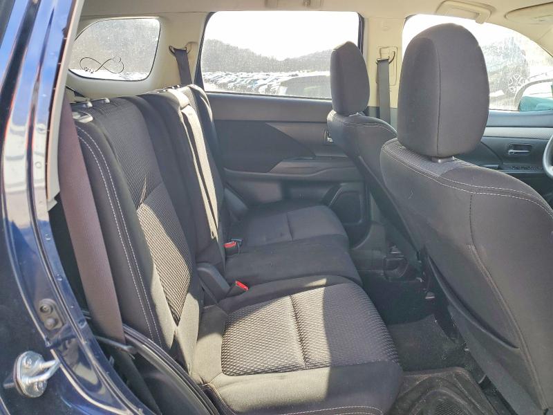 Photo 11 from auction – 2018 MITSUBISHI OUTLANDER with VIN JA4AZ3A39JJ000945
