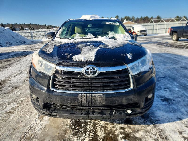 Photo 5 from auction – 2014 TOYOTA HIGHLANDER with VIN 5TDJKRFH7ES044825