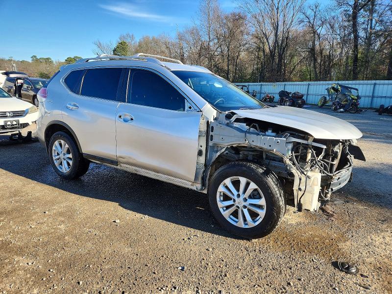 Photo 4 from auction – 2015 NISSAN ROGUE S with VIN KNMAT2MV8FP502431